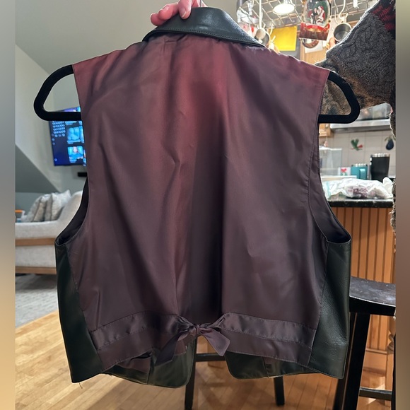 Siena - Size 8 Leather Vest - Picture 2 of 2